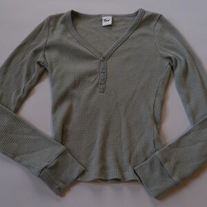 TNA Gray / blue ish Waffle Knit V-Neck Top